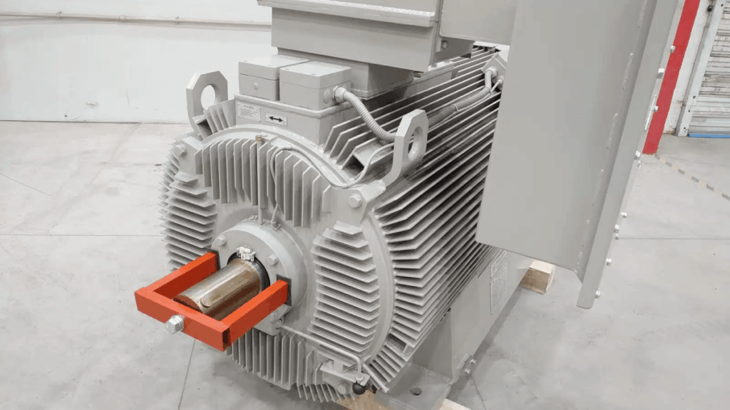 2 stuks asynchrone elektromotoren H17R-500-04 800 kW voor pomp